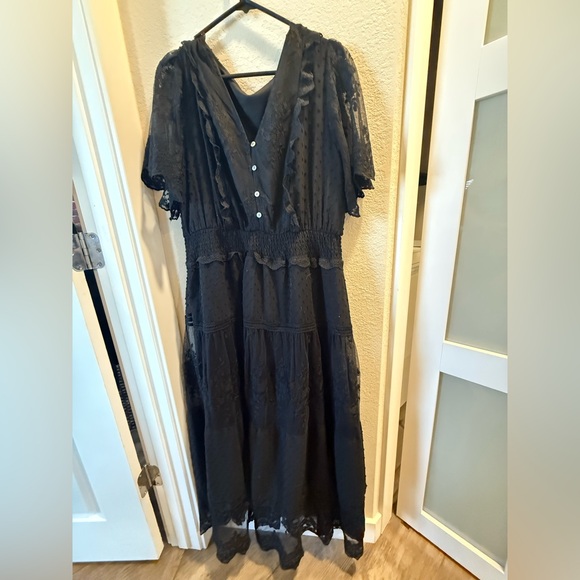 Beautiful Boho Chic Black Lace Maxi Dress - Picture 4 of 9